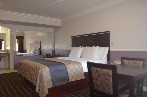 Galaxy Inn image 10